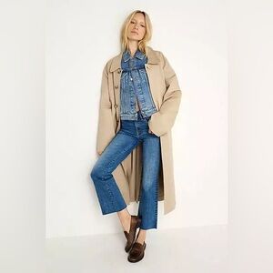 Good American Always Fits Good Legs Cropped Mini Boot Jeans